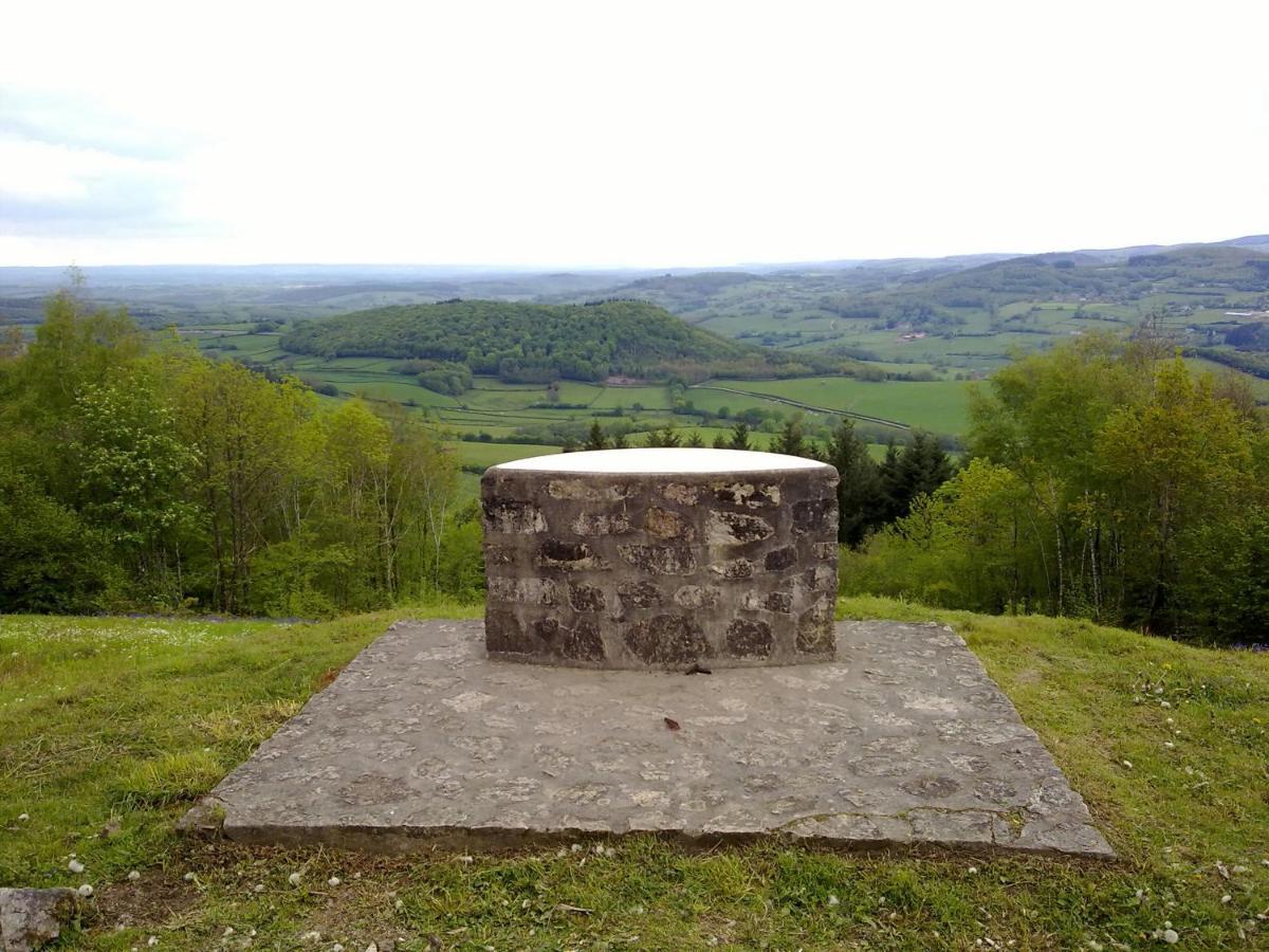 L'escale Du Banquet Mhère